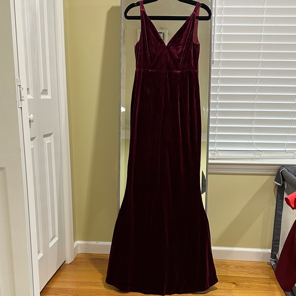 Lulu's Deep Burgundy Velvet Maxi Dress